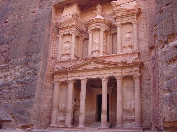 Petra. El Khasneh al tramonto (S. Bertarione)