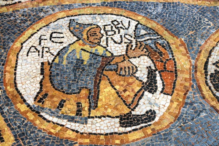 Febbraio. Mosaico inferiore della Cattedrale di Aosta (foto di Enrico Romanzi)