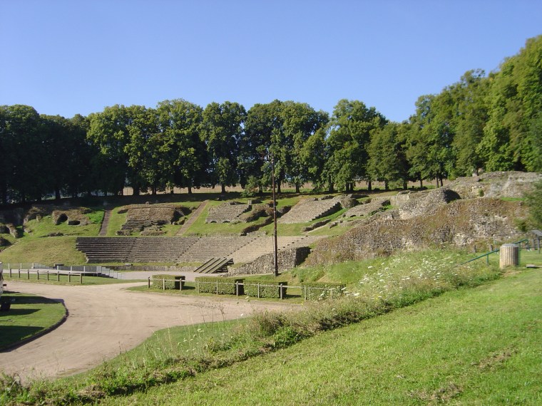 Il grande teatro romano di Autun (S. Bertarione)