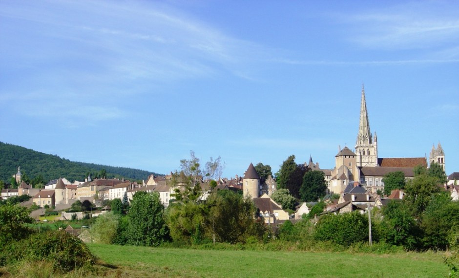 Veduta di Autun da sud (foto: S. Bertarione)