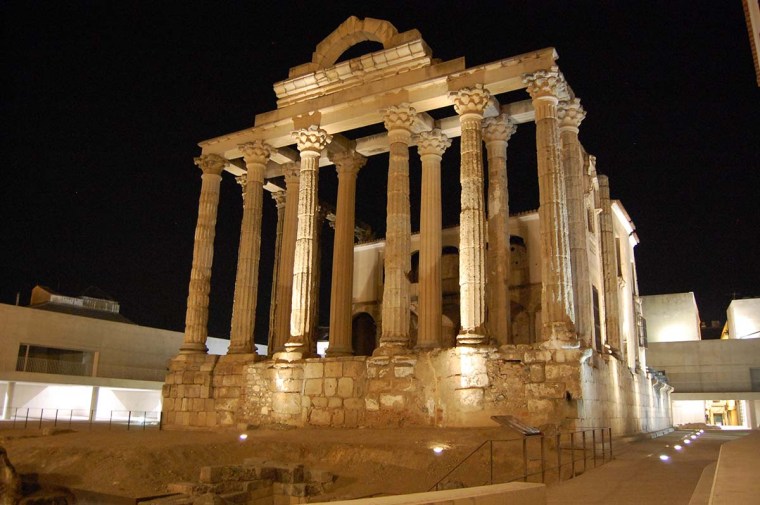 TempiodiDianaForoNotte-balneariodealange-com