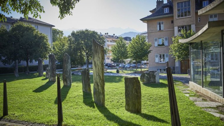 Allineamenti di "copie" ricostituiti a Sion (le nouvelliste.ch)