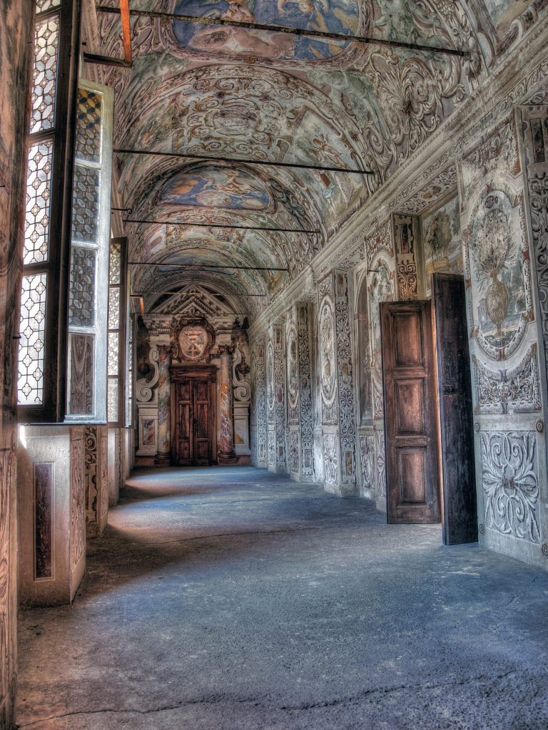 Chateau-Vallaise-Galleria "des Femmes fortes"