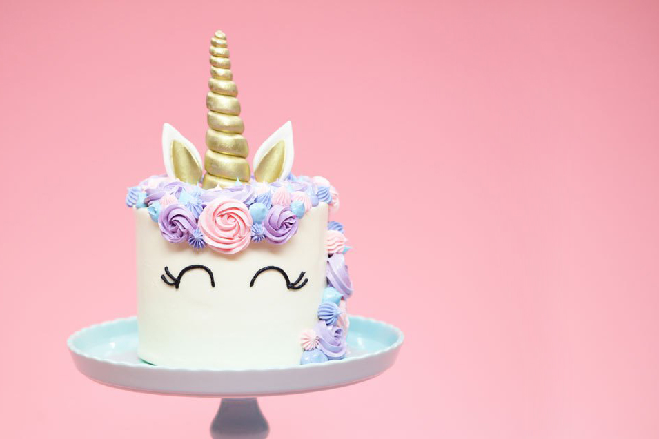 Unicorn cake (nerdy nummies)